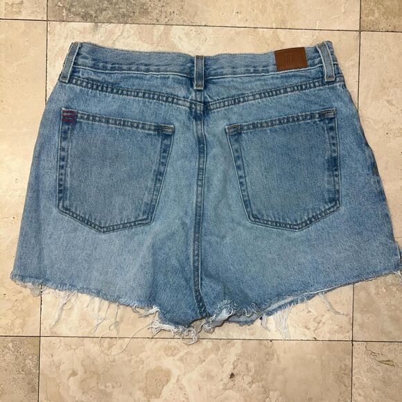 BDG Girlfriend High Rise Denim Shorts Size 31 - Picture 2 of 2